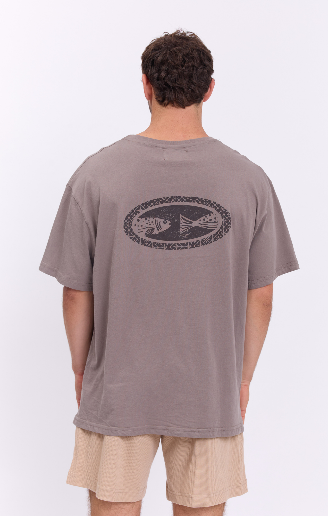 Oval fish - Oversize T-Shirt