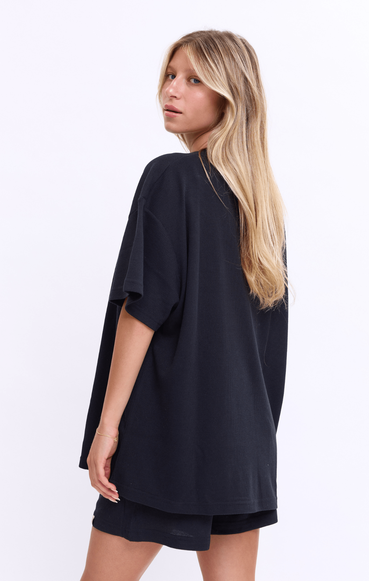 Black - Waffle T-Shirt - GONSURFING