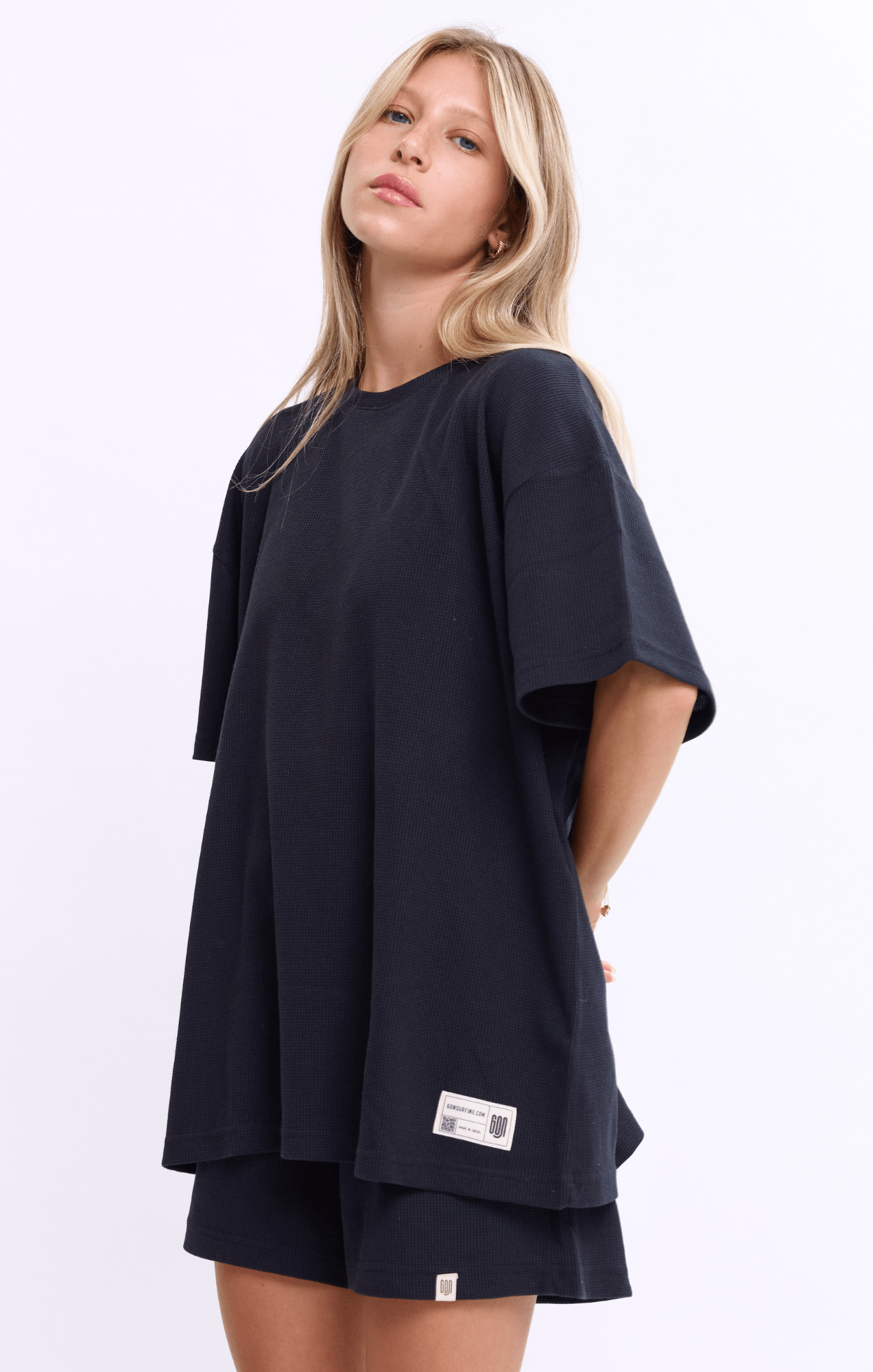 Black - Waffle T-Shirt - GONSURFING