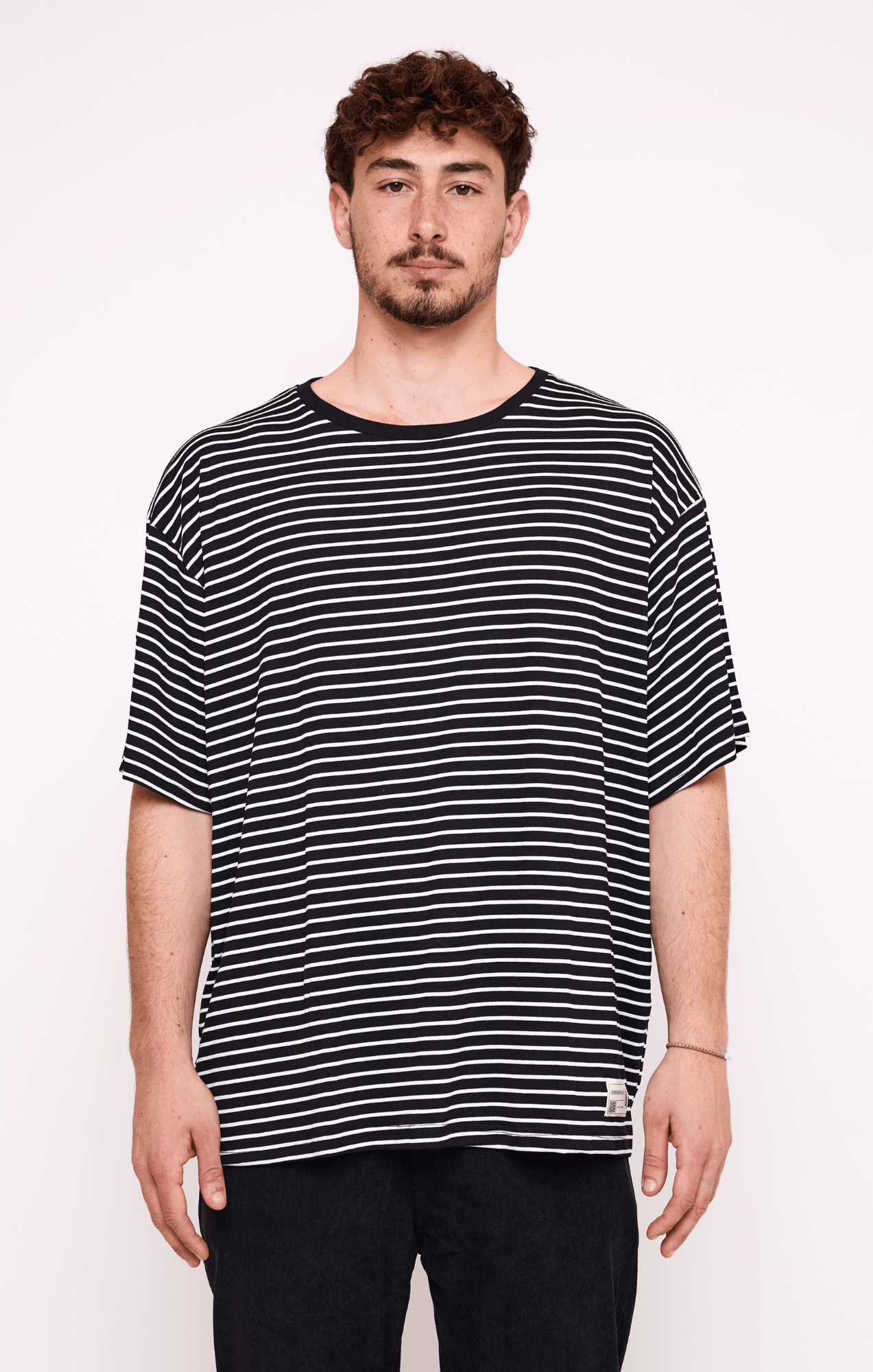 Black & White Stripes T-Shirt - GONSURFING
