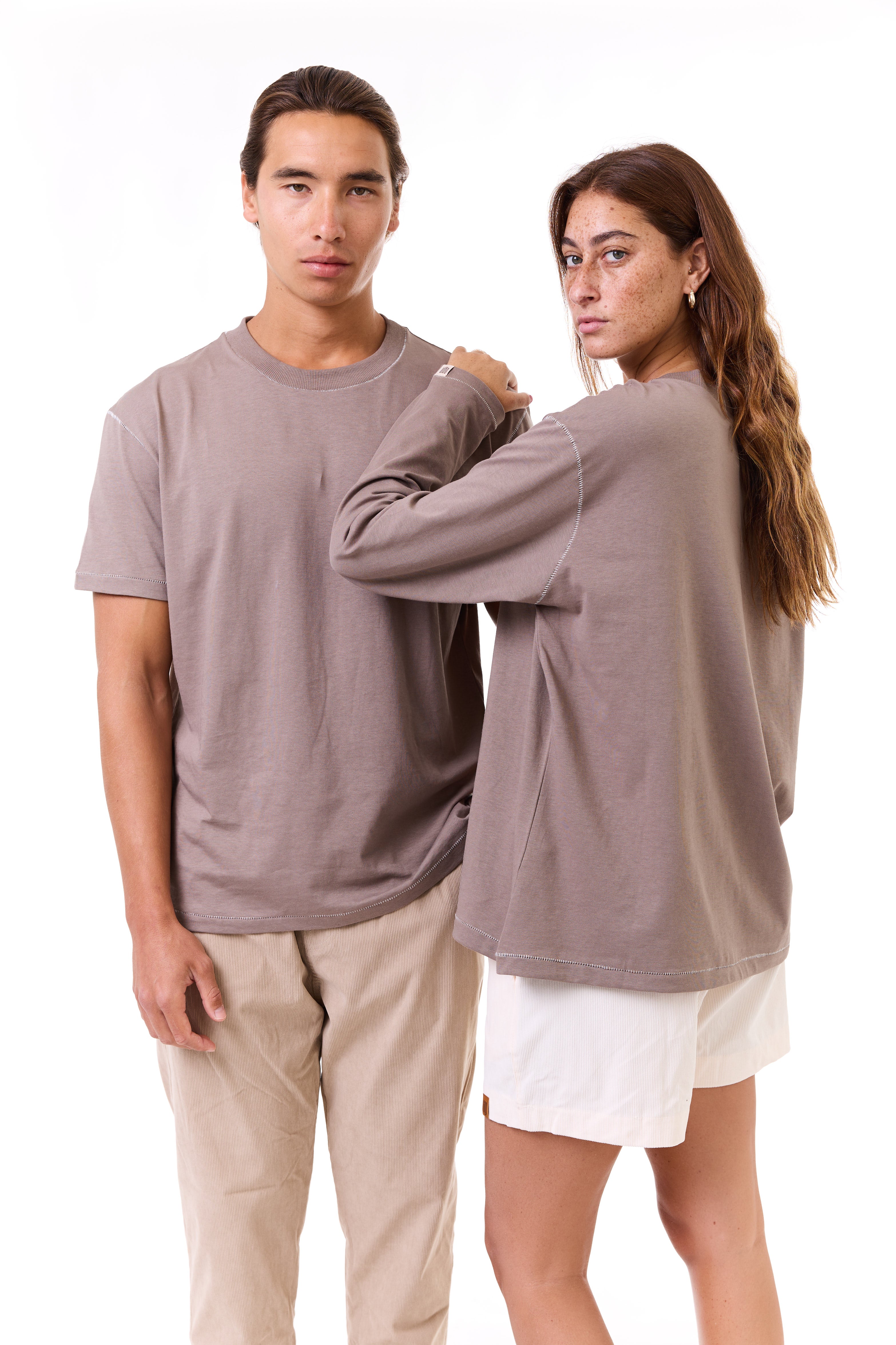 Camel - stitches t-shirt