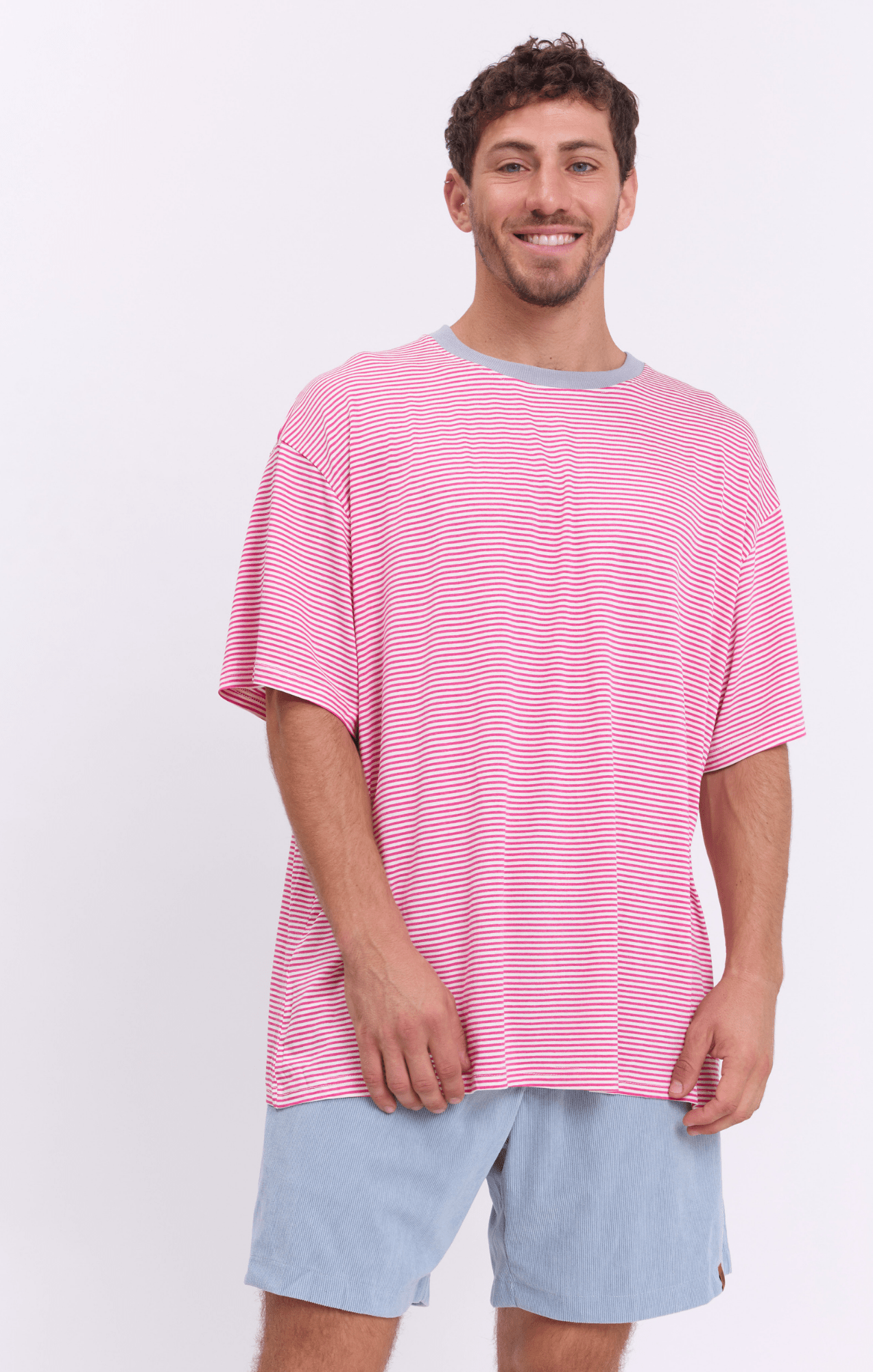 Pink Stripes - Oversize T-Shirt - GONSURFING