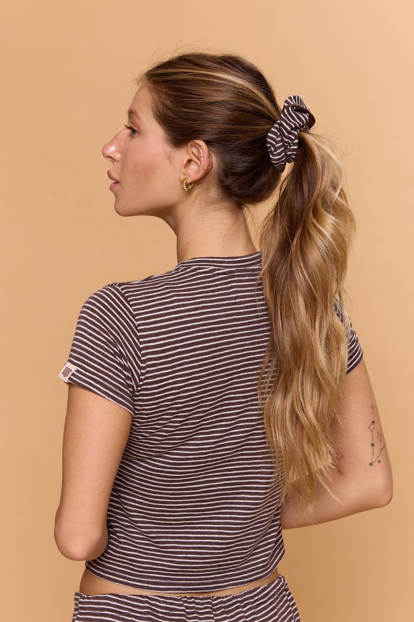 Striped Scrunchie - Brown - GONSURFING