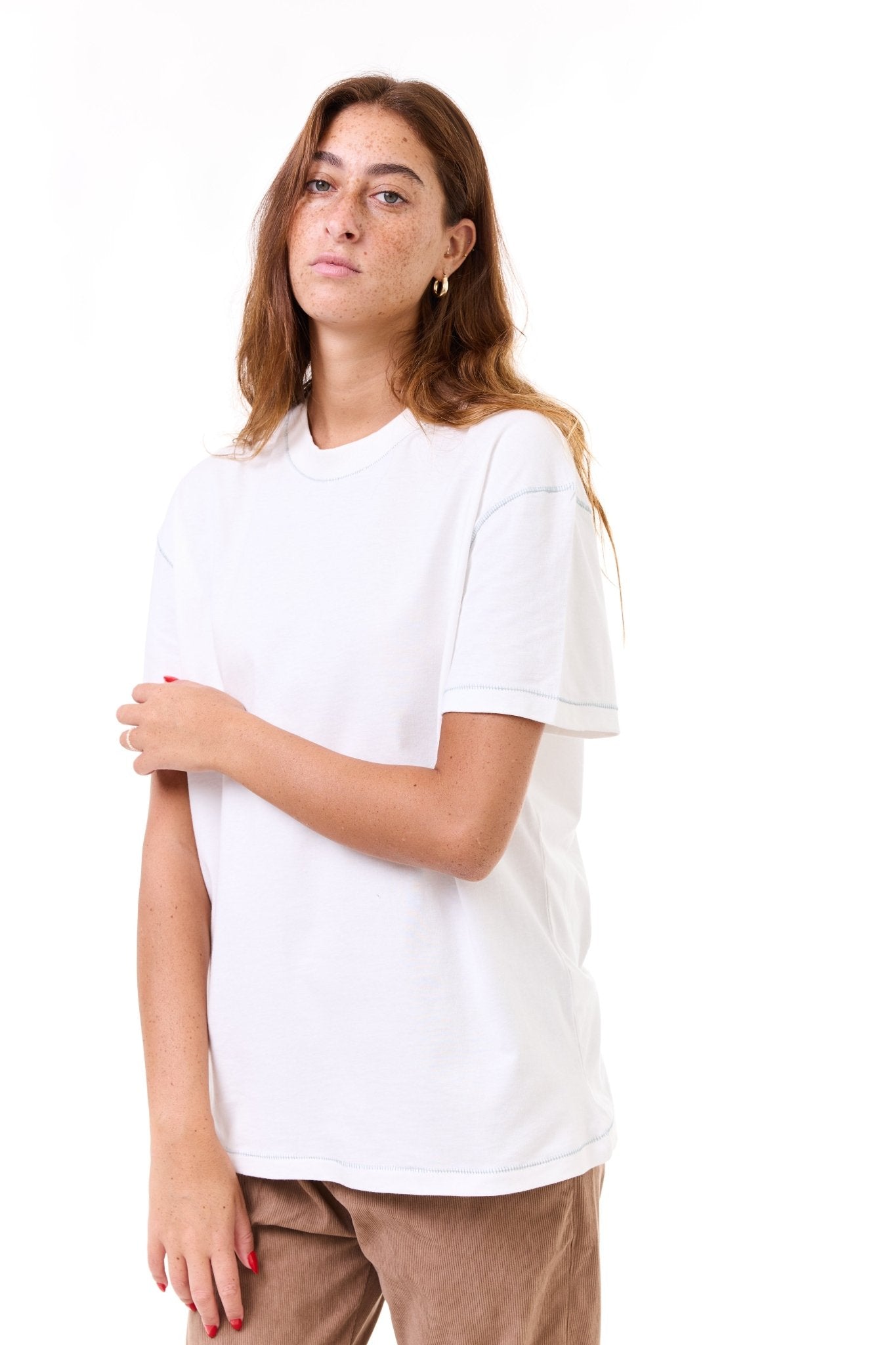 White - stitches t-shirt - GONSURFING