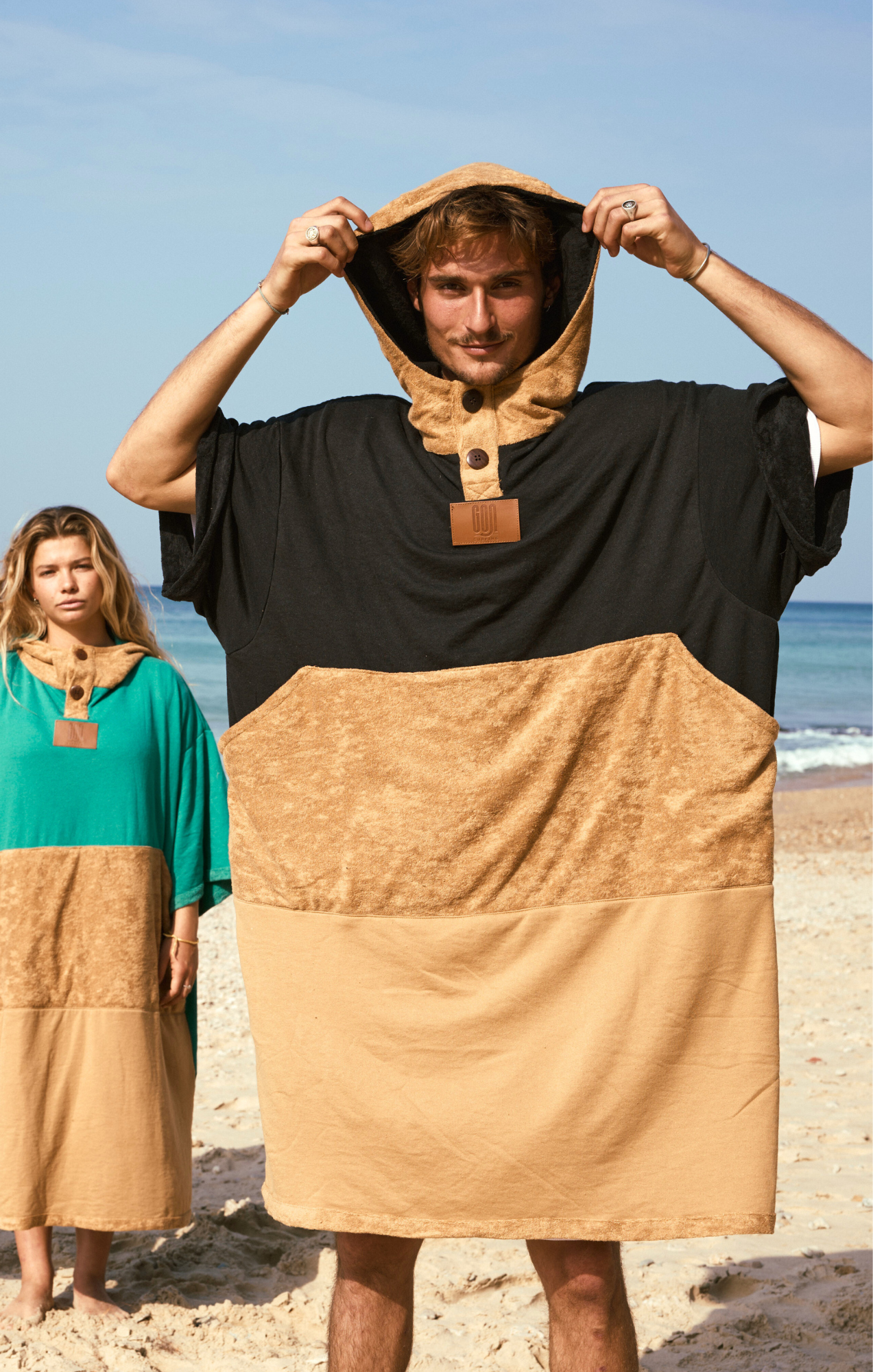 Black & Beige - Poncho