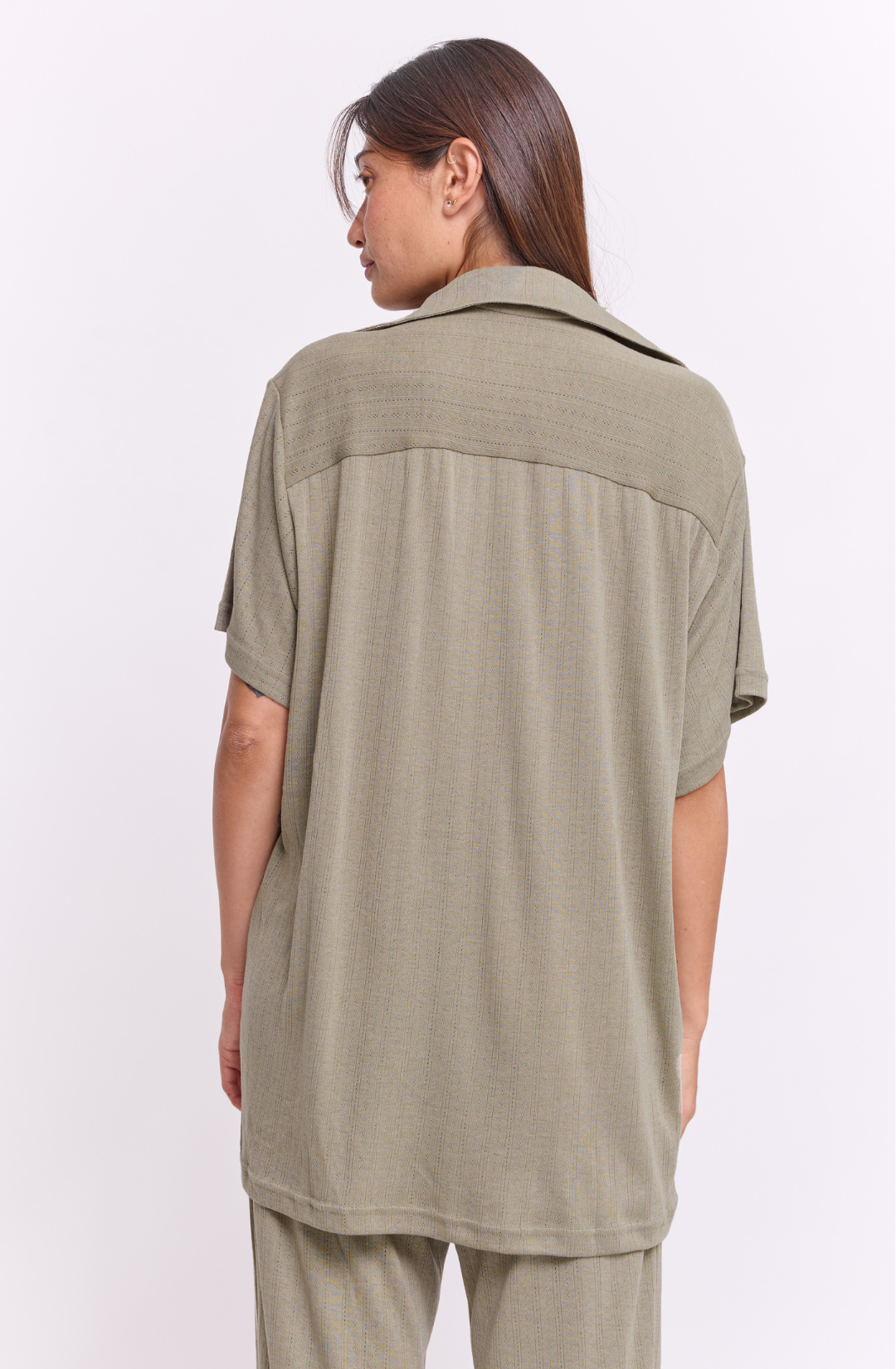 Olive pointill- Buttoned shirt