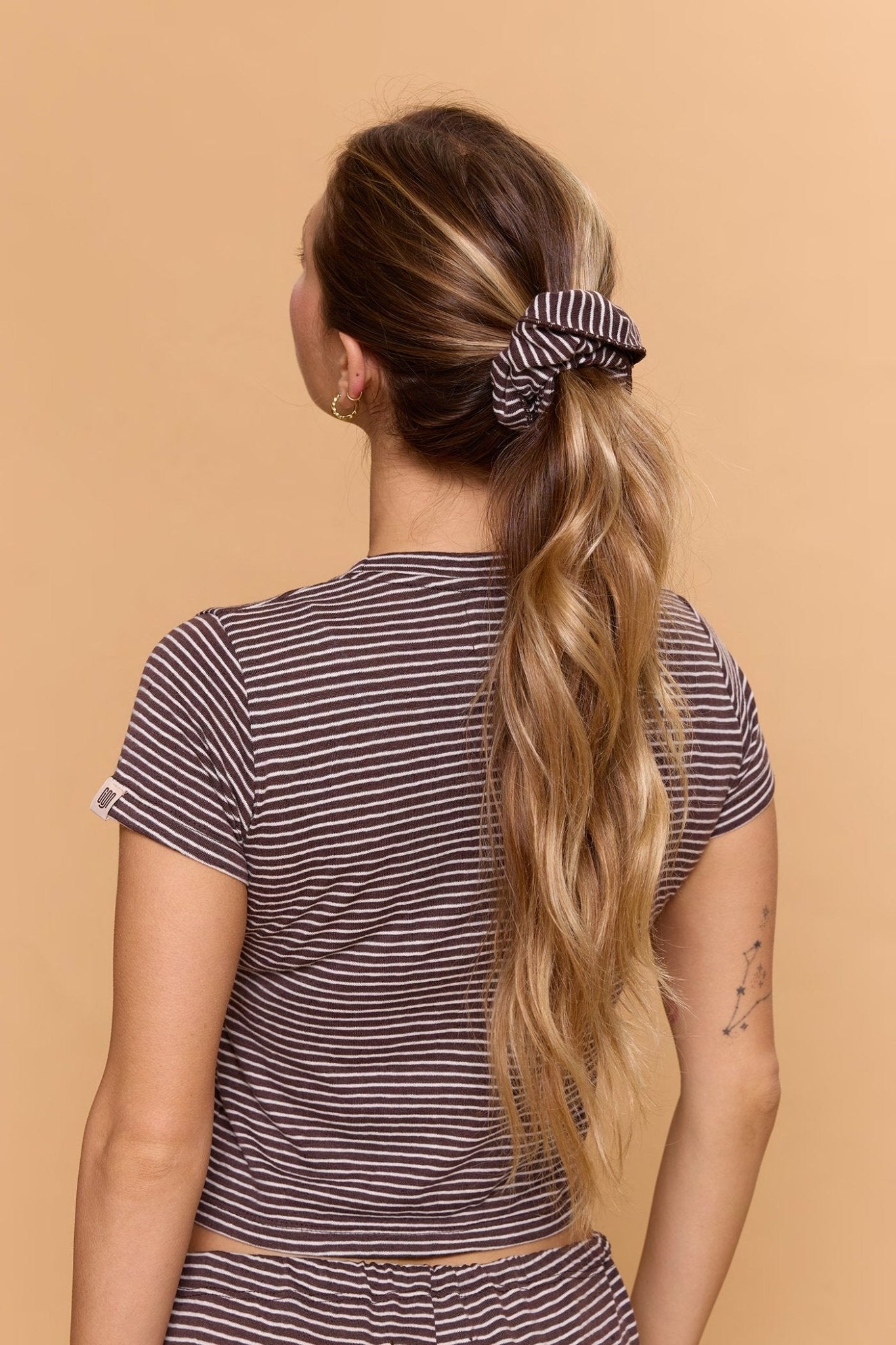 Striped Scrunchie - Brown - GONSURFING